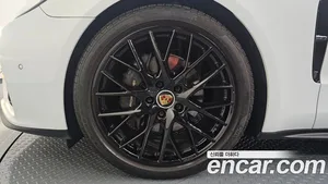 Porsche Panamera, 2021 — миниатюра 4