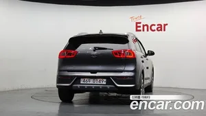 Kia Niro, 2016 — миниатюра 4