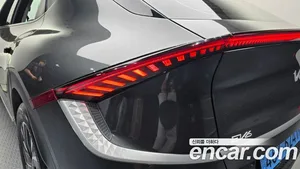 Kia EV6, 2022 — миниатюра 9