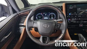 Toyota Alphard, 2024 — миниатюра 18