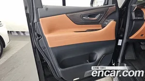 Toyota Alphard, 2024 — миниатюра 13