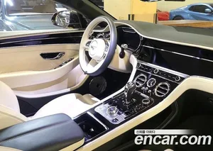 Bentley Continental, 2023 — миниатюра 10