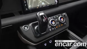 Land Rover Defender, 2021 — миниатюра 12