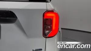 Ford Explorer, 2020 — миниатюра 8