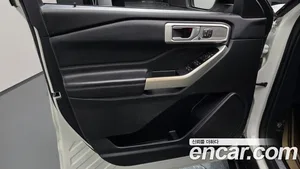 Ford Explorer, 2020 — миниатюра 13
