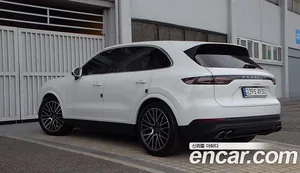 Porsche Cayenne, 2023 — миниатюра 8