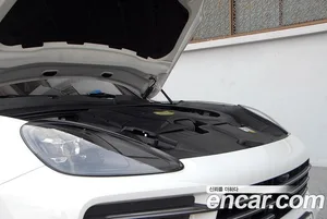 Porsche Cayenne, 2023 — миниатюра 20