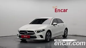 Mercedes-Benz A-Class, 2022 — миниатюра 1