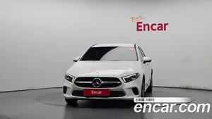 Mercedes-Benz A-Class, 2022 — миниатюра 3