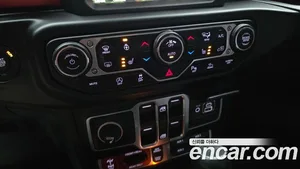 Jeep Gladiator, 2022 — миниатюра 22