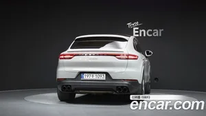 Porsche Cayenne, 2023 — миниатюра 4