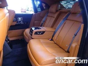 Rolls-Royce Phantom, 2020 — миниатюра 10