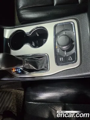 Jeep Cherokee, 2019 — миниатюра 8