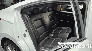 Hyundai Avante, 2018 — миниатюра 12