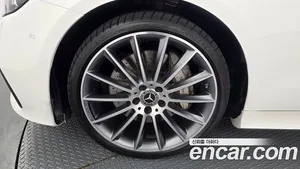 Mercedes-Benz E-Class, 2023 — миниатюра 5
