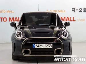 Mini Cooper, 2023 — миниатюра 2