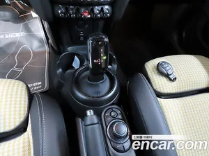 Mini Cooper, 2023 — миниатюра 14