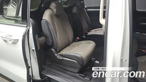 Kia Carnival, 2025 — миниатюра 17