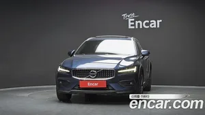 Volvo V60, 2021 — миниатюра 3