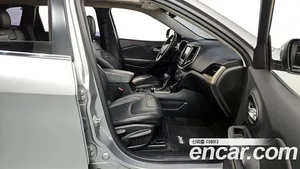 Jeep Cherokee, 2015 — миниатюра 11