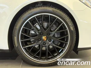 Porsche Panamera, 2023 — миниатюра 6