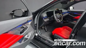 BMW M5, 2025 — миниатюра 10