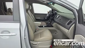 Kia Carnival, 2017 — миниатюра 11