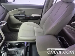Kia Carnival, 2015 — миниатюра 13