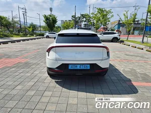 Kia EV6, 2022 — миниатюра 4