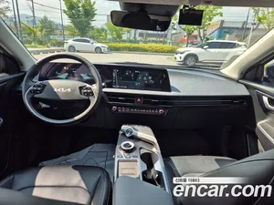 Kia EV6, 2022 — миниатюра 7