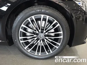 Mercedes-Benz S-Class, 2025 — миниатюра 5