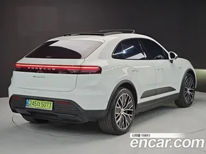 Porsche Macan, 2025 — миниатюра 4