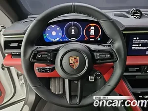 Porsche Macan, 2025 — миниатюра 14