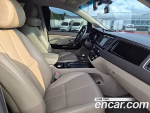 Kia Carnival, 2017 — миниатюра 8