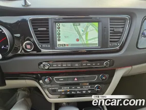 Kia Carnival, 2017 — миниатюра 13