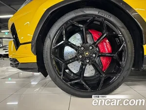 Lamborghini Urus, 2024 — миниатюра 16