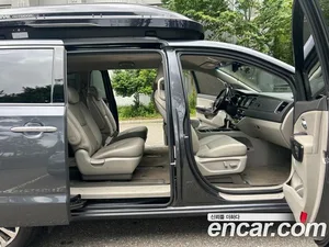 Kia Carnival, 2016 — миниатюра 10