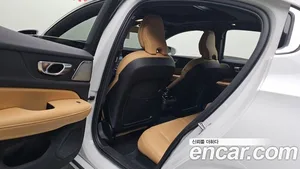 Volvo S60, 2024 — миниатюра 11