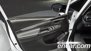 Chevrolet Bolt EV, 2023 — миниатюра 13