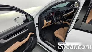 Porsche Cayenne, 2025 — миниатюра 13