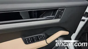 Porsche Cayenne, 2025 — миниатюра 24