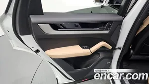 Porsche Cayenne, 2025 — миниатюра 15