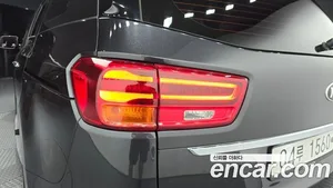 Kia Carnival, 2018 — миниатюра 9