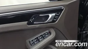 Porsche Macan, 2016 — миниатюра 16