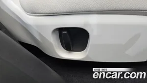Land Rover Discovery, 2024 — миниатюра 32