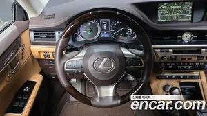 Lexus ES, 2017 — миниатюра 19