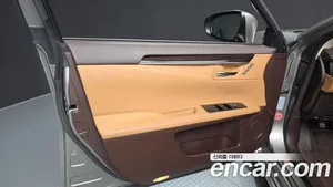 Lexus ES, 2017 — миниатюра 14