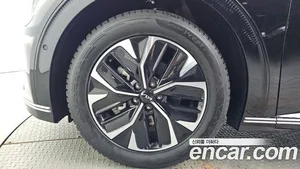 Kia EV6, 2023 — миниатюра 5
