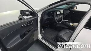 Kia EV6, 2024 — миниатюра 13