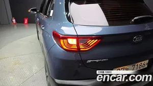 Kia Stonic, 2017 — миниатюра 8
